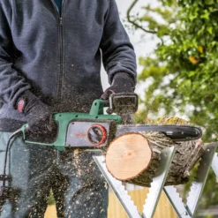 Bosch UniversalChain35 1.8W Mains Fed Corded 350mm Chainsaw 13 Bosch UniversalChain35 1.8W Mains Fed Corded 350mm Chainsaw -Gardens and Outdoor bosch universalchain35 1 8w mains fed corded 350mm chainsaw4059952608167 06i bq