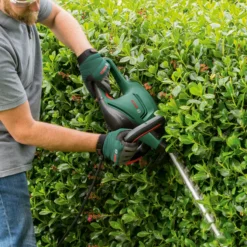 Bosch UniversalHedgeCut 60 480W 116cm Corded Hedge Trimmer -Gardens and Outdoor bosch universalhedgecut 60 480w 116cm corded hedge trimmer4059952614717 05i bq