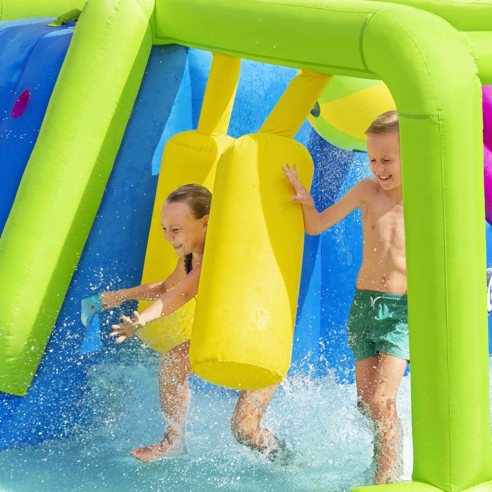 H2O Multicolour Splash Course Water Park 9 H2O Multicolour Splash Course Water Park - Image 7
