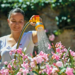 Hozelock 5 Function Hose Spray Gun 11 Hozelock 5 Function Hose Spray Gun -Gardens and Outdoor hozelock 5 function hose spray gun5010646062978 02i bq