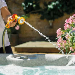 Hozelock 5 Function Hose Spray Gun 12 Hozelock 5 Function Hose Spray Gun -Gardens and Outdoor hozelock 5 function hose spray gun5010646062978 03i bq