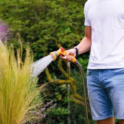 Hozelock 5 Function Hose Spray Gun 13 Hozelock 5 Function Hose Spray Gun -Gardens and Outdoor hozelock 5 function hose spray gun5010646062978 04i bq