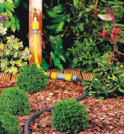 Hozelock Yellow Hose Pipe (L)10m -Gardens and Outdoor hozelock yellow hose pipe l 10m5010646058667 01i