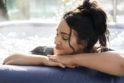 Lay-Z-Spa Hawaii Airjet 6 Person Inflatable Hot Tub -Gardens and Outdoor lay z spa hawaii airjet 6 person inflatable hot tub6942138978735 06i bq