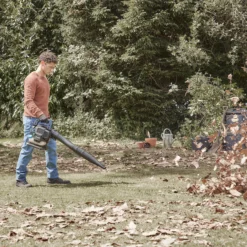 Mac Allister MBVP25 Petrol Garden Blower & Vacuum -Gardens and Outdoor mac allister mbvp25 petrol garden blower vacuum5059340256344 01i