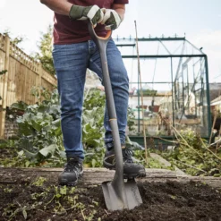 Magnusson Square Digging Spade -Gardens and Outdoor magnusson square digging spade5059340086668 01i