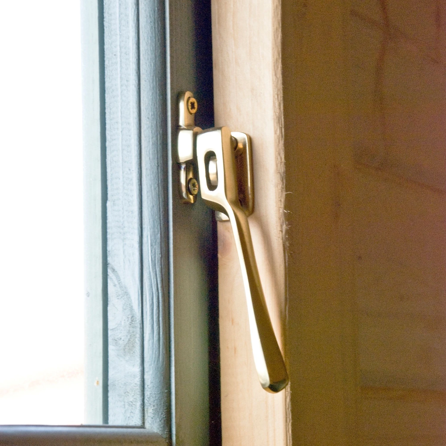 Shire 13x15 Bradenham Wooden Garage (Base Included) - Assembly Service Included 9 Shire 13x15 Bradenham Wooden Garage (Base Included) - Assembly Service Included - Image 7