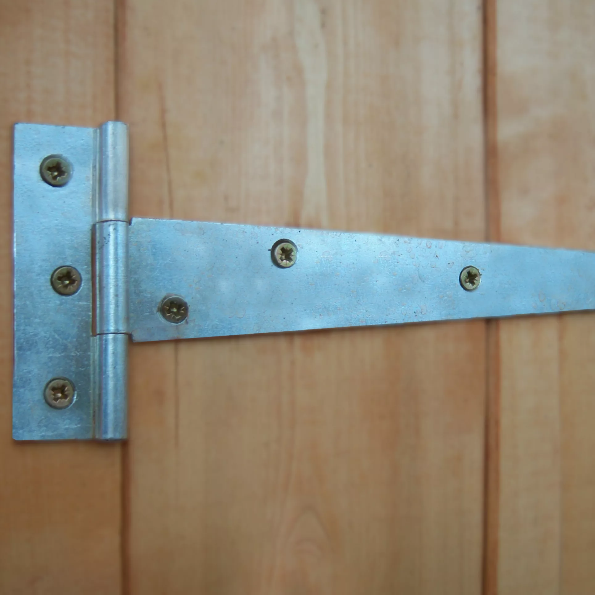 Shire Guernsey 7x10 Ft Apex Shiplap Wooden Shed With Floor 4 Shire Guernsey 7x10 Ft Apex Shiplap Wooden Shed With Floor - Image 2