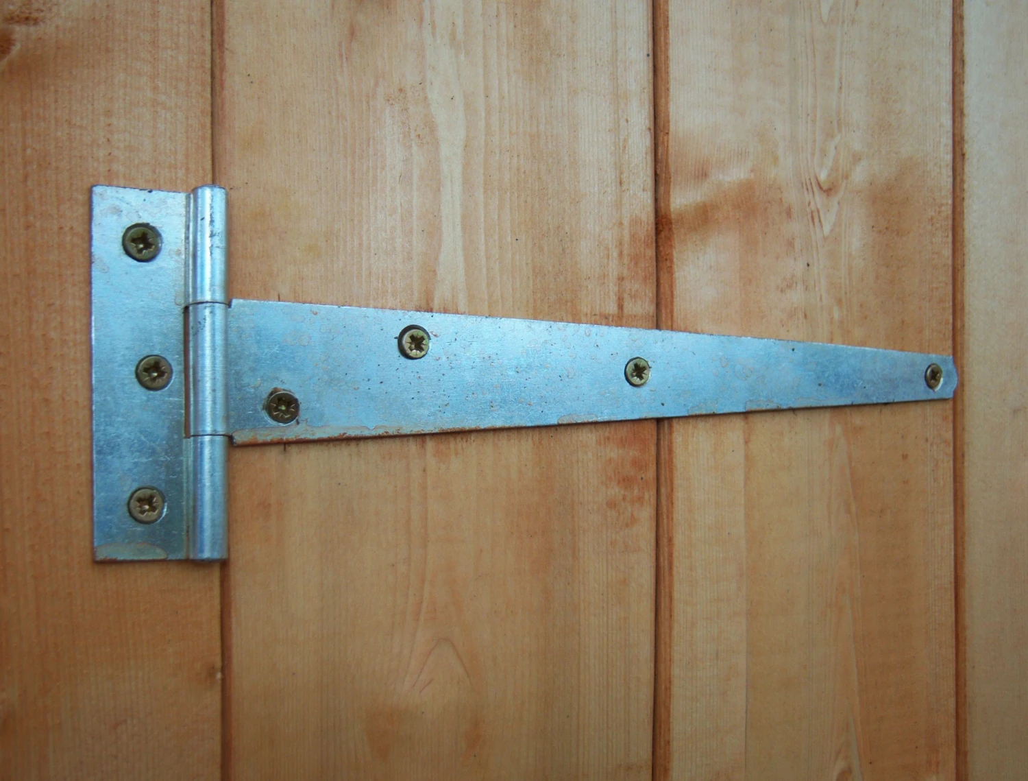 Shire Murrow 10x10 Ft Pent Shiplap Wooden Shed With Floor - Assembly Service Included 4 Shire Murrow 10x10 Ft Pent Shiplap Wooden Shed With Floor - Assembly Service Included - Image 2