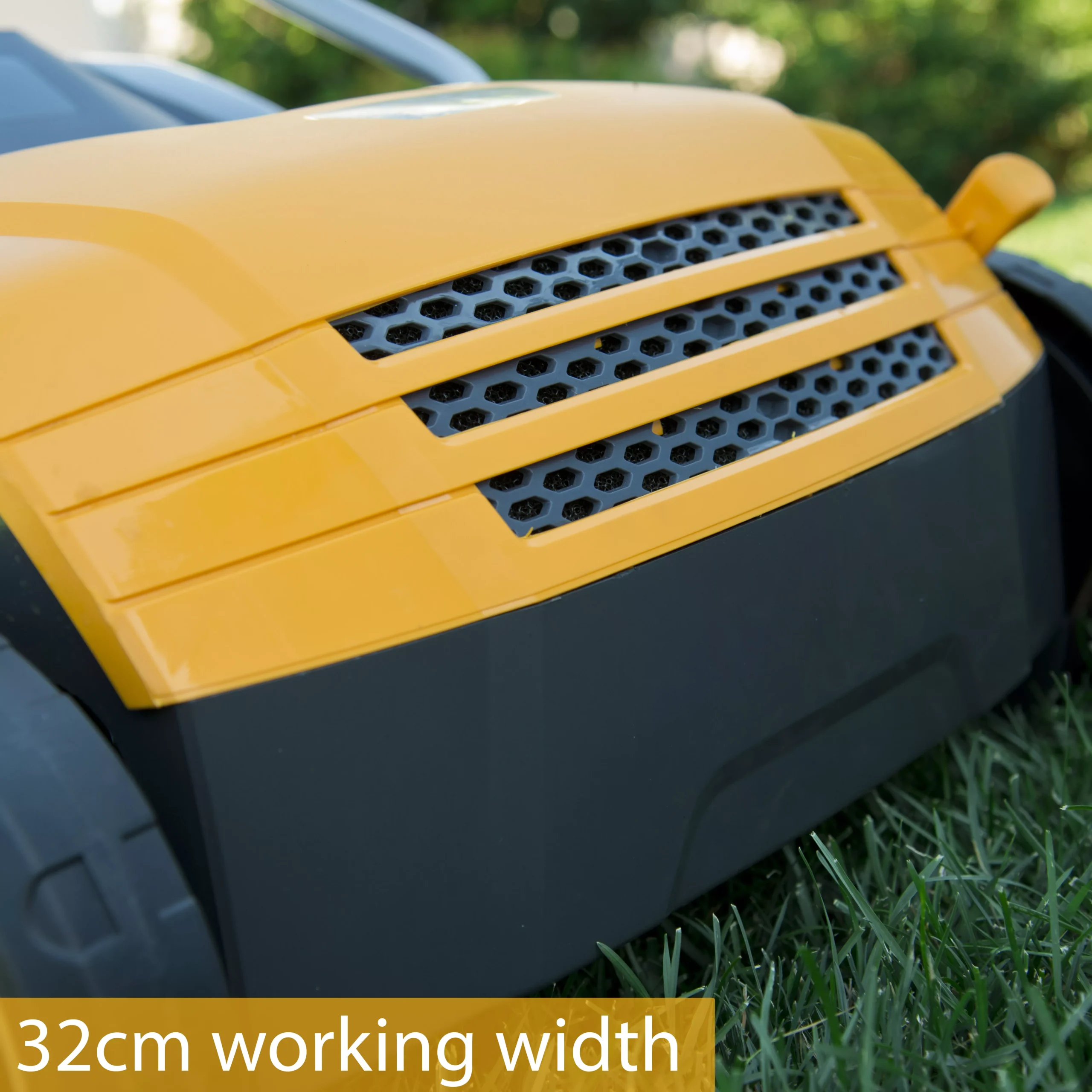 Stiga SV 213 E / 290002132/14 1300W 320mm Corded Scarifier 7 Stiga SV 213 E / 290002132/14 1300W 320mm Corded Scarifier - Image 5