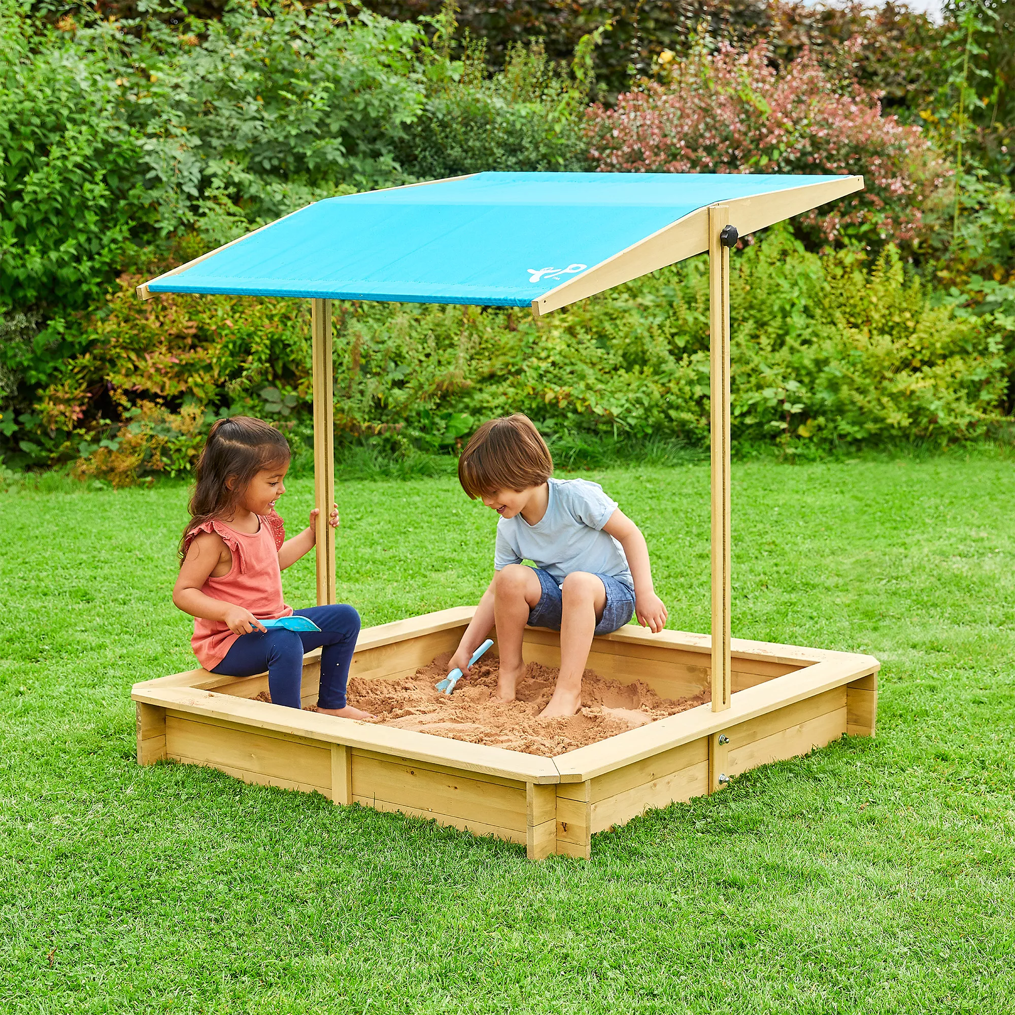 TP Toys Timber Rectangular Sand Pit With Canopy 8 TP Toys Timber Rectangular Sand Pit With Canopy - Image 6