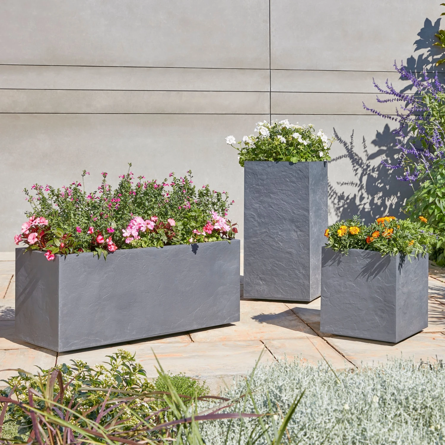 Verve Durdica Dark Grey Slate Effect Plastic Square Plant Pot (Dia)40cm 4 Verve Durdica Dark Grey Slate Effect Plastic Square Plant Pot (Dia)40cm - Image 2