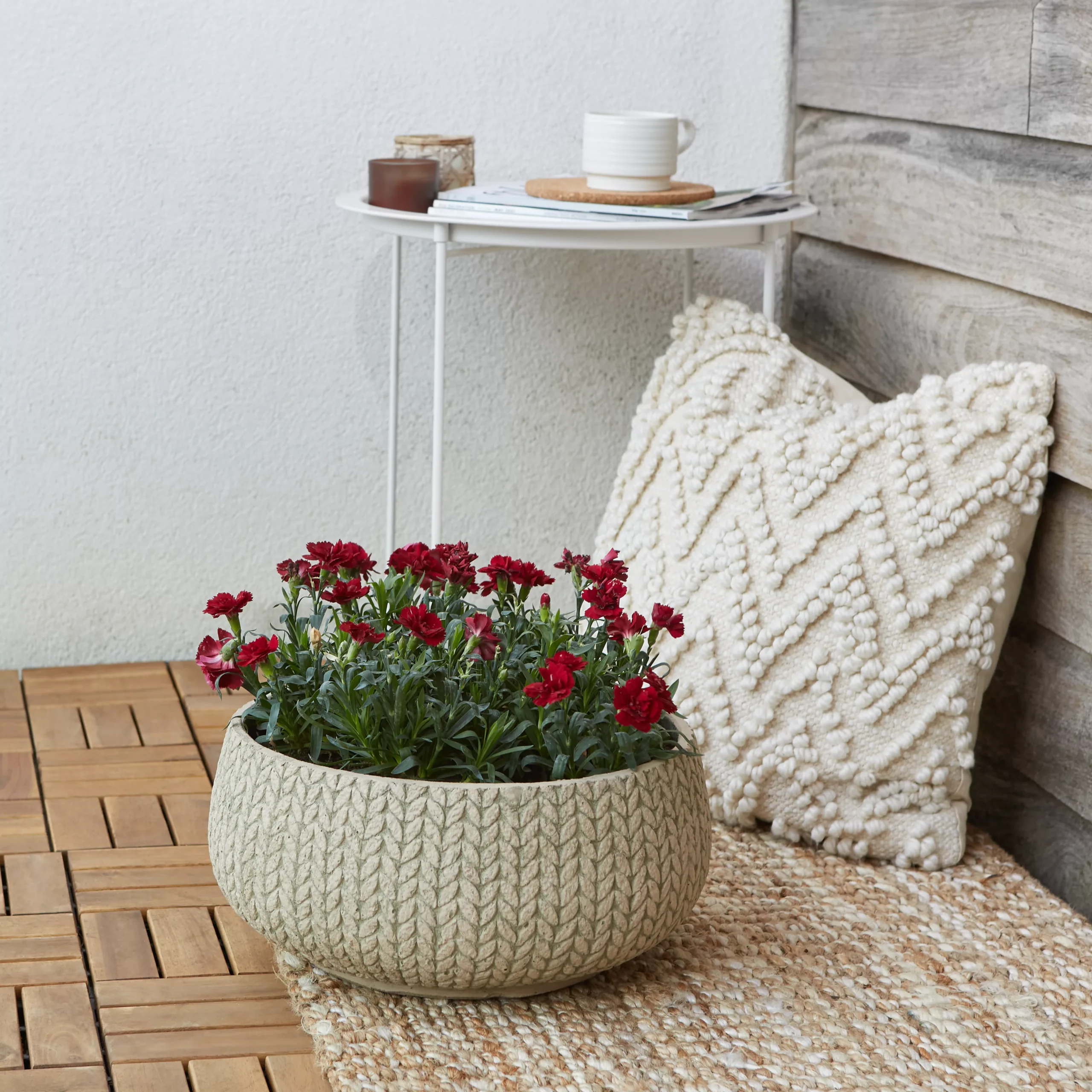 Verve Kulun Beige Knitted Effect Fibreclay Circular Plant Pot (Dia)37cm 5 Verve Kulun Beige Knitted Effect Fibreclay Circular Plant Pot (Dia)37cm - Image 3