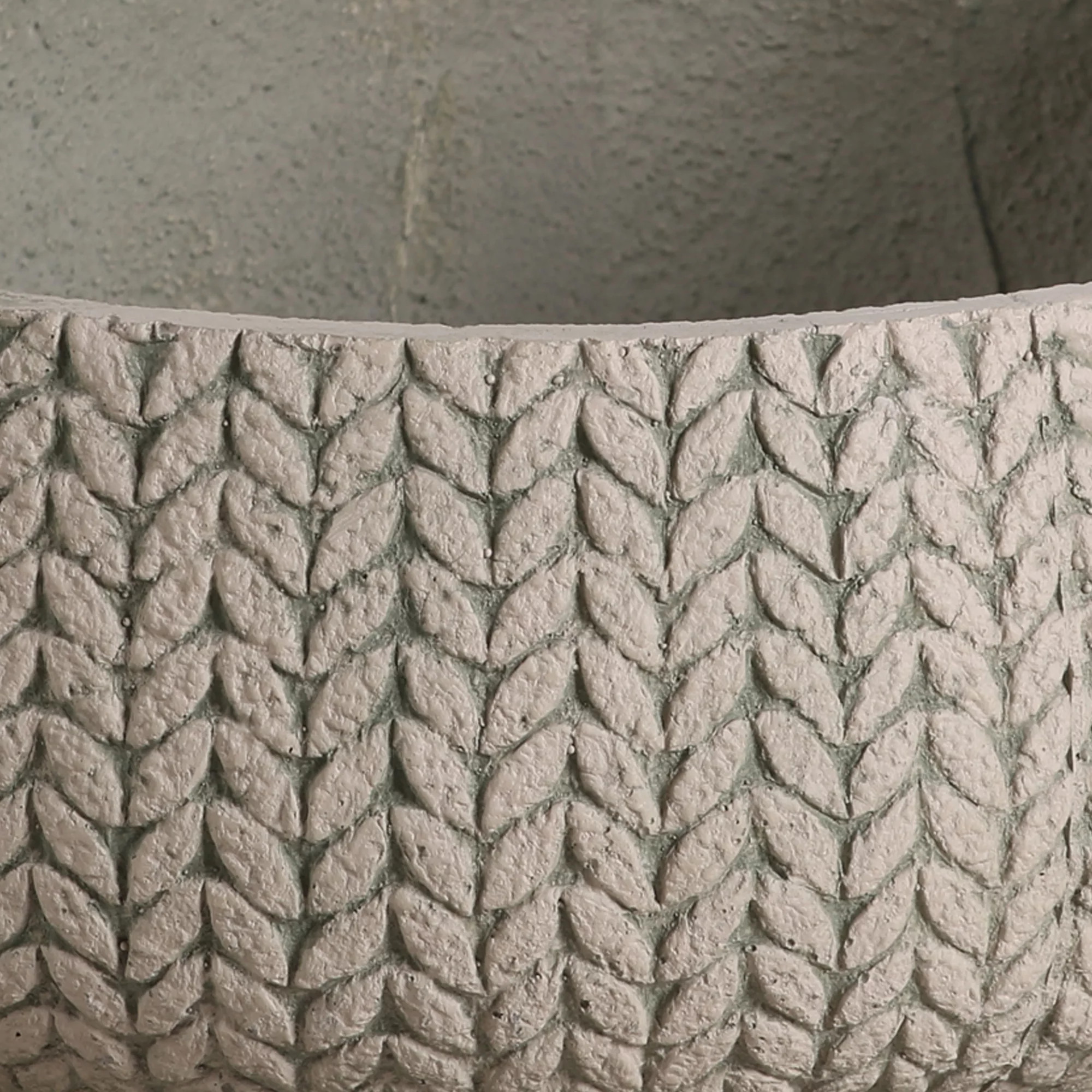 Verve Kulun Beige Knitted Effect Fibreclay Circular Plant Pot (Dia)37cm 4 Verve Kulun Beige Knitted Effect Fibreclay Circular Plant Pot (Dia)37cm - Image 2