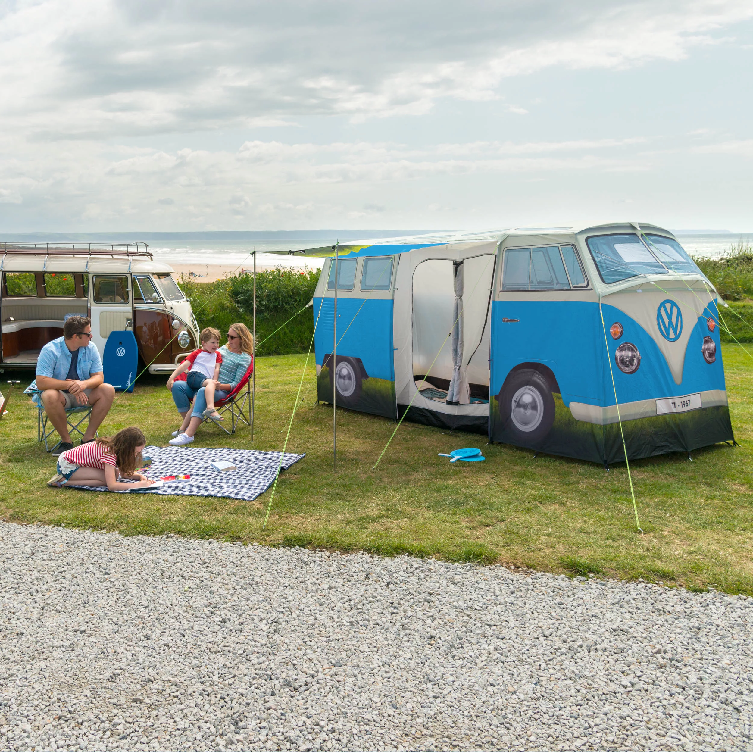 Volkswagen Blue Camper Van Quick Pitch Tent 7 Volkswagen Blue Camper Van Quick Pitch Tent - Image 5